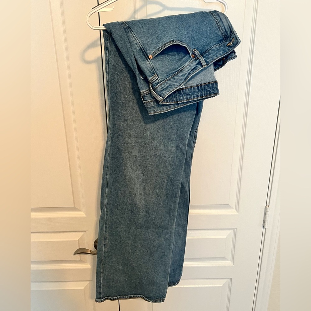 Old Navy Blue Straight Jeans Versatile Style